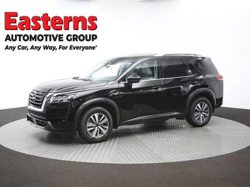 Used 2022 Nissan Pathfinder SL AWD/4WD image 56