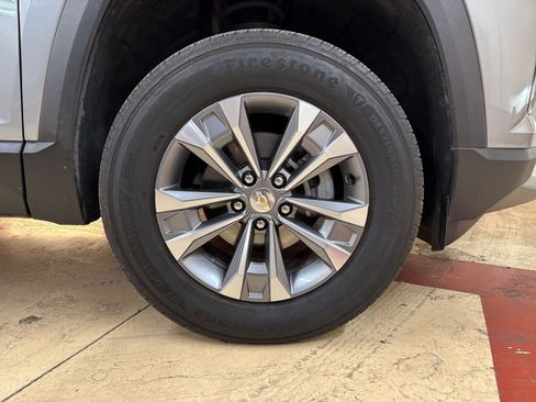 Used 2025 Chevrolet Equinox LT image 30