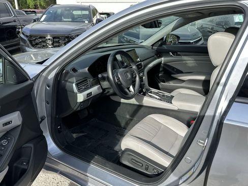 Used 2019 Honda Accord EX-L image 10