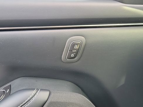 Used 2021 Ford Mustang Mach-E Select image 23