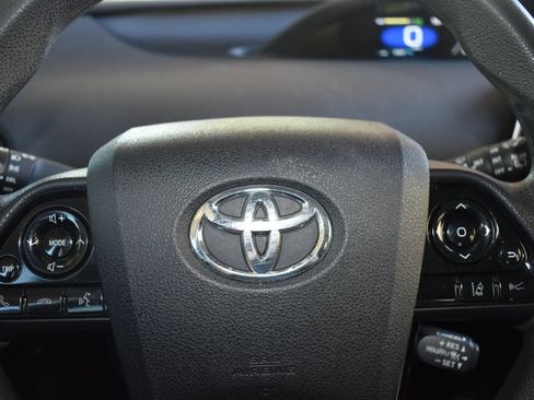 Used 2022 Toyota Prius LE FWD image 14