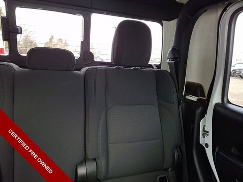 Used 2022 Jeep Gladiator Sport AWD/4WD image 20