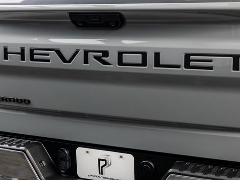 Used 2024 Chevrolet Silverado 1500 LT AWD/4WD image 19
