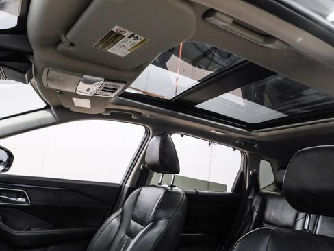 Used 2024 Nissan Rogue Platinum w/ Platinum Premium Package FWD image 5