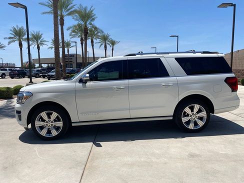 Used 2024 Ford Expedition Max Platinum AWD/4WD image 5