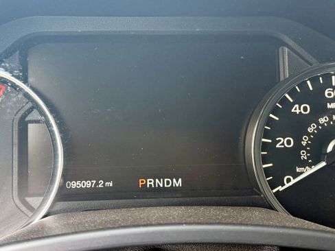 Used 2019 Ford F150 Lariat w/ Trailer Tow Package image 14