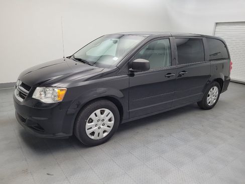 Used 2014 Dodge Grand Caravan SE w/ Quick Order Package 29E SE FWD image 2