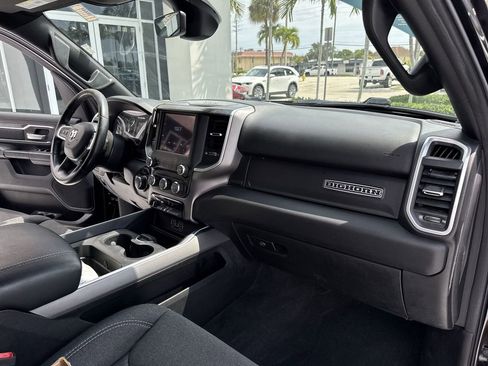 Used 2020 RAM 1500 Big Horn AWD/4WD image 32