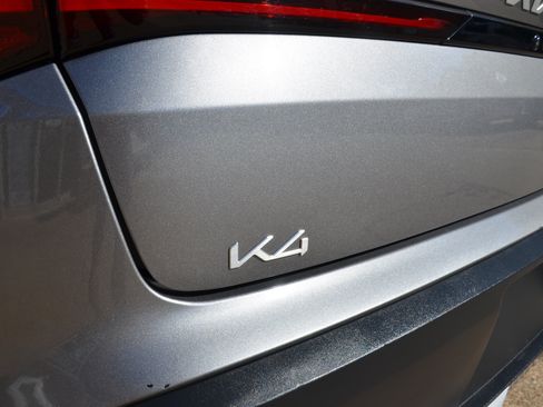 Used 2025 Kia K4 FWD image 10