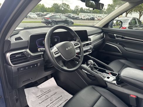 Used 2025 Kia Telluride S AWD/4WD image 15