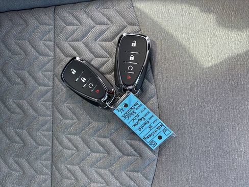 Used 2024 Chevrolet Equinox LS FWD image 50