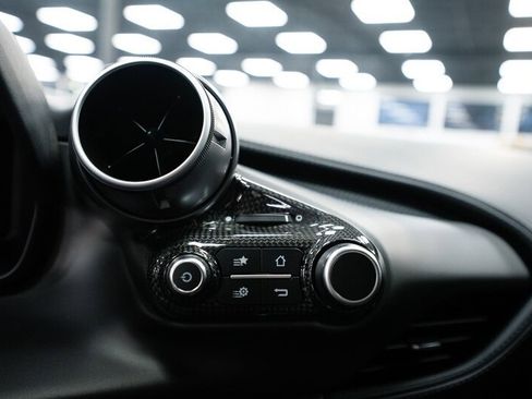 Used 2021 Ferrari F8 Tributo image 22