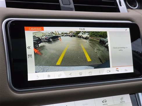 Used 2020 Land Rover Range Rover Sport HSE image 27