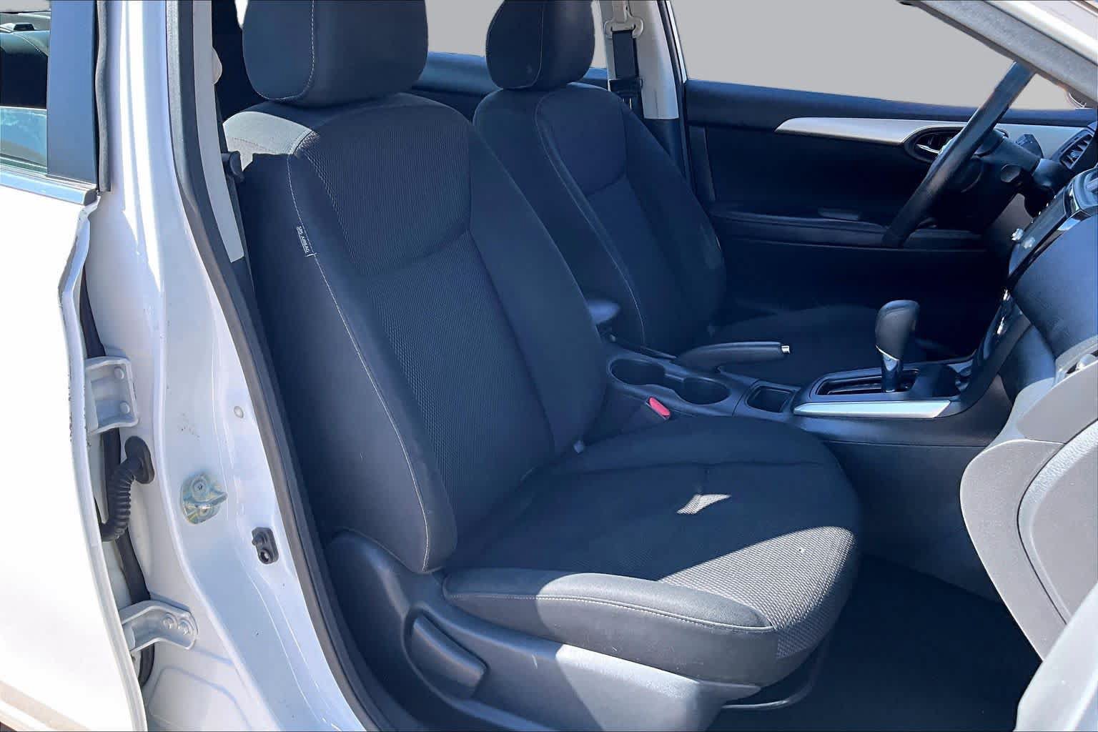 Used 2019 Nissan Sentra S w/ Appearance Package FWD image 8