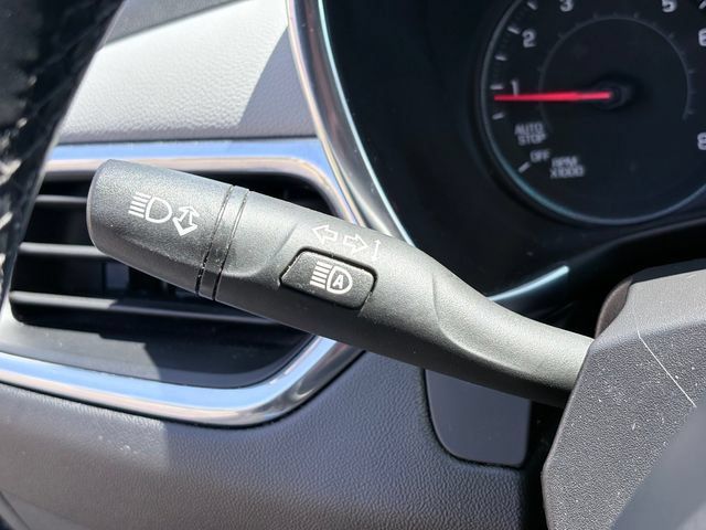 Used 2023 Chevrolet Equinox LT w/ Driver Convenience Package AWD/4WD image 16