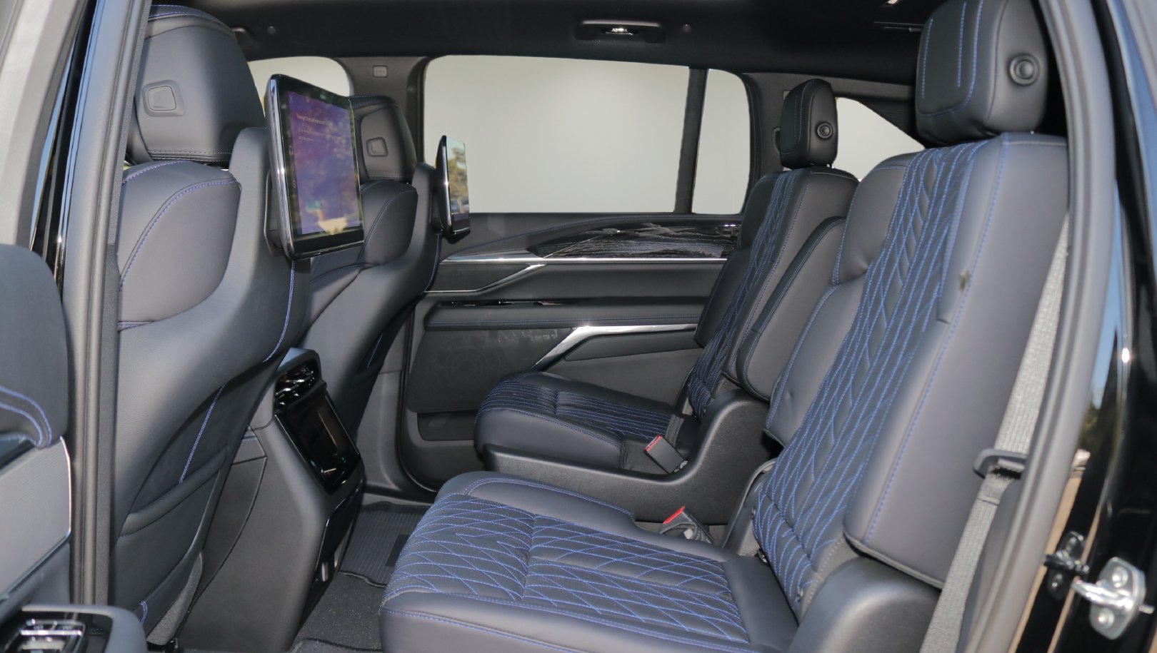 New 2026 Cadillac Escalade IQ Sport 1 AWD/4WD image 13