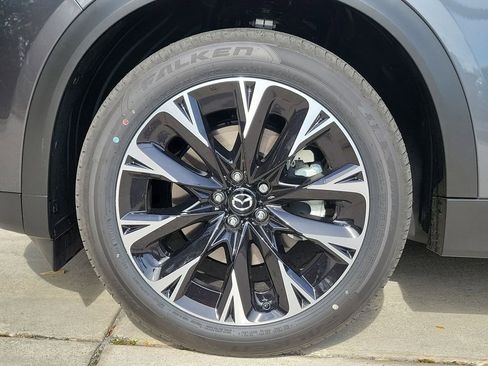 New 2026 MAZDA CX-90 Plug-In Hybrid w/ Premium Plus image 7