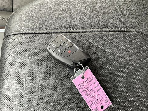 Used 2024 GMC Sierra 1500 SLT w/ SLT Premium Plus Package image 10