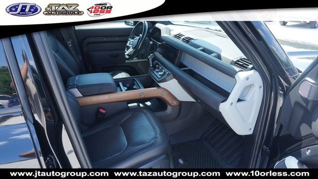 Used 2023 Land Rover Defender 110 X-Dynamic SE AWD/4WD image 18