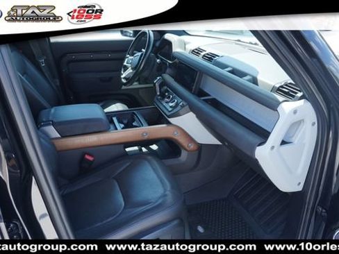 Used 2023 Land Rover Defender 110 X-Dynamic SE AWD/4WD image 18