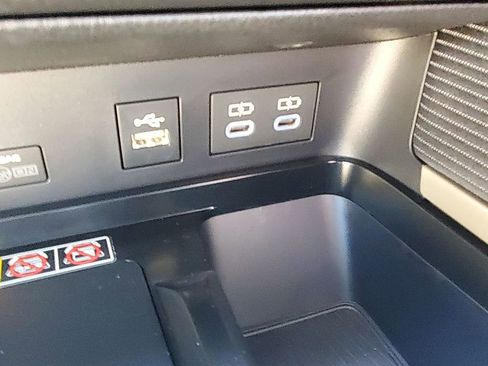 Used 2026 Toyota Camry SE image 32