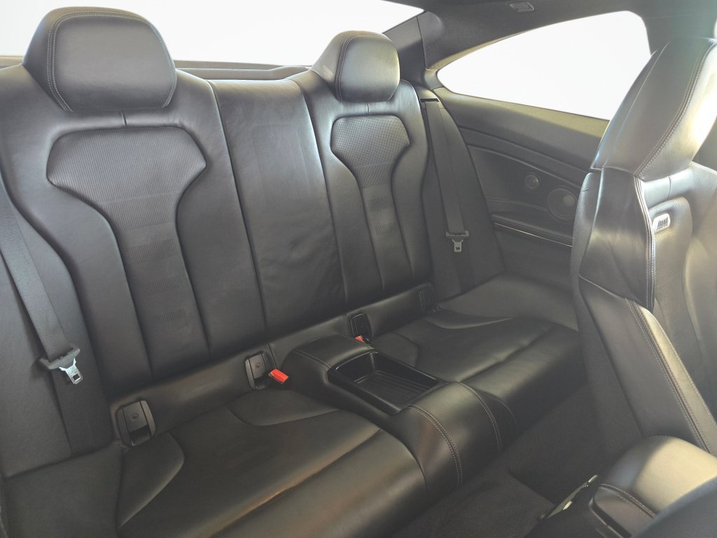 Used 2016 BMW M4 Coupe RWD image 36
