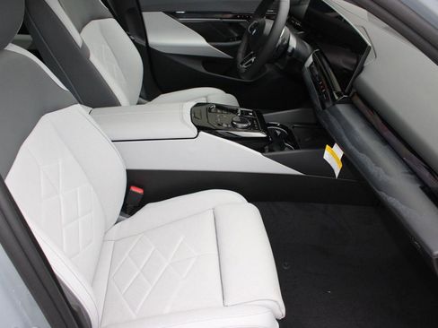 New 2026 BMW 530i w/ M Sport Package image 30