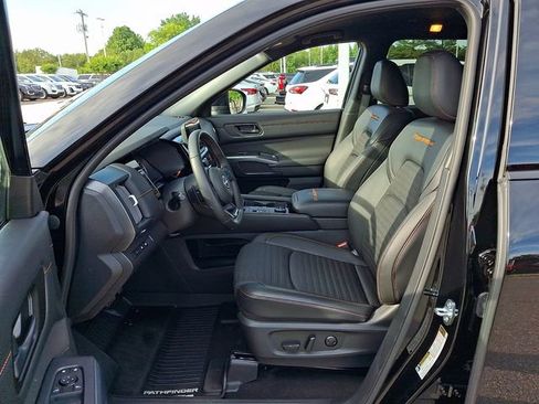 Used 2025 Nissan Pathfinder Rock Creek AWD/4WD image 11