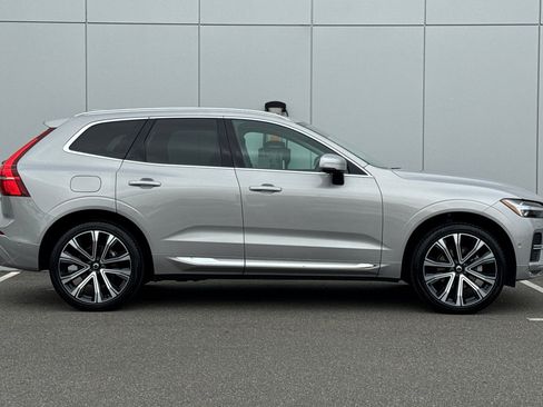Used 2023 Volvo XC60 B5 Ultimate w/ Protection Package Premier FWD image 6