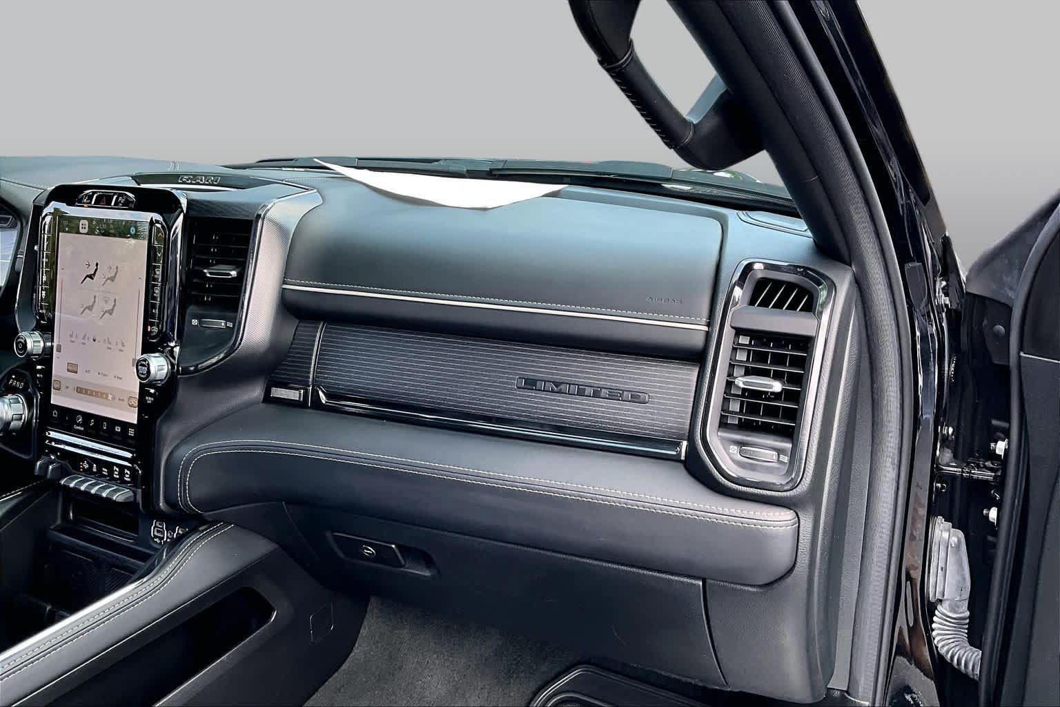 Used 2023 RAM 1500 Limited AWD/4WD image 19