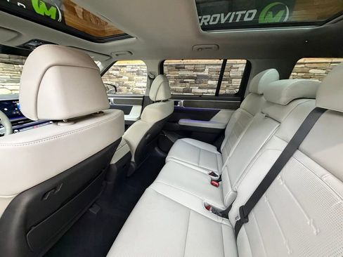 Used 2025 Hyundai Santa Fe Limited image 28