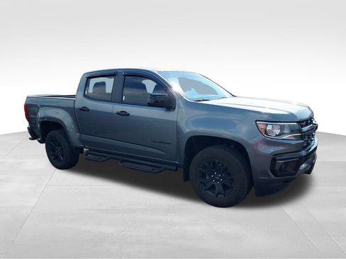 Used 2022 Chevrolet Colorado Z71 w/ Safety Package AWD/4WD image 7