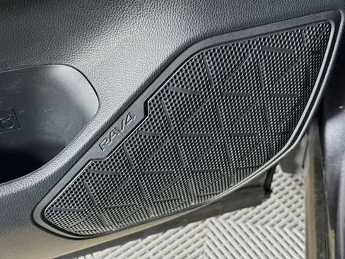 Used 2019 Toyota RAV4 XLE image 23