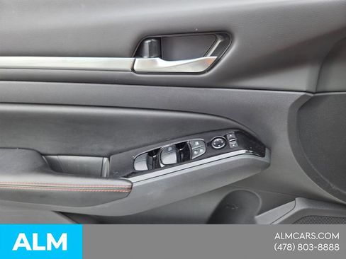 Used 2025 Nissan Altima 2.5 SR FWD image 27
