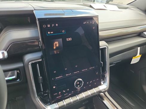 New 2026 GMC Yukon Elevation w/ Elevation Premium Package AWD/4WD image 28