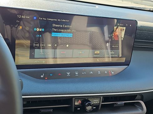 New 2026 Nissan Leaf Platinum+ w/ Floor Mat Package (Platinum+) image 14