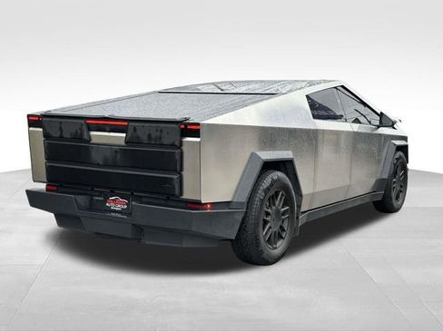 Used 2024 Tesla Cybertruck AWD Crew Cab image 8