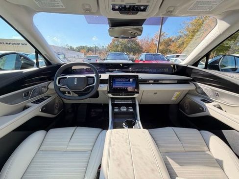 New 2026 Lincoln Nautilus Reserve image 11