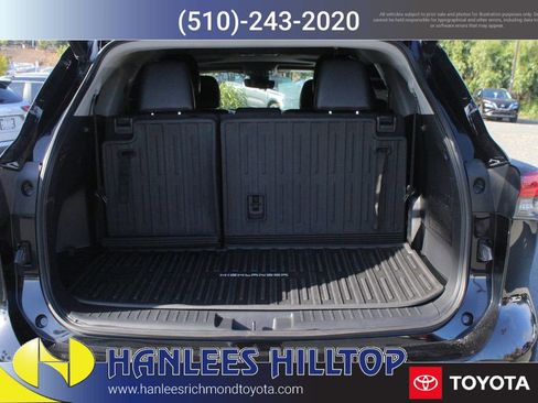 Certified 2022 Toyota Highlander XLE image 10