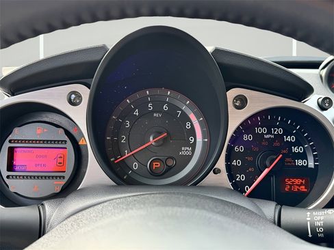 Used 2017 Nissan 370Z Touring Sport image 9