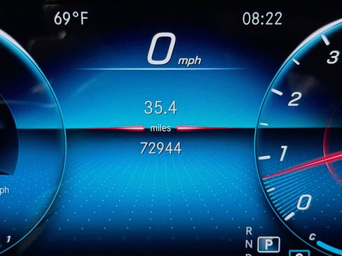 Used 2022 Mercedes-Benz GLA 250 w/ Premium Package image 15