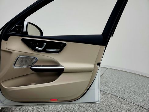 Used 2025 Mercedes-Benz C 300 Sedan image 22