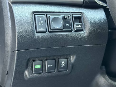 Used 2018 Nissan Sentra SV FWD image 29