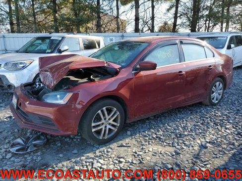 Used 2017 Volkswagen Jetta S w/ Jetta S Cold Weather Package image 3