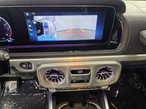 Used 2025 Mercedes-Benz G 63 AMG 4MATIC image 23