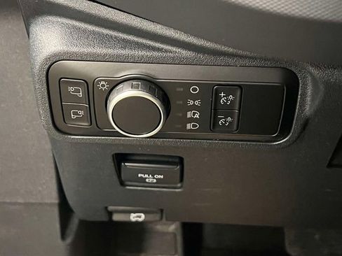 Used 2024 Ford Bronco Badlands image 18