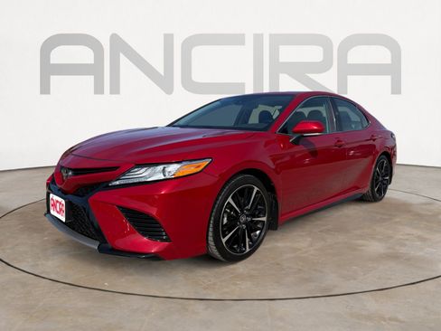 Used 2020 Toyota Camry XSE FWD image 7