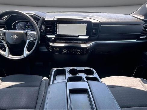 Used 2023 Chevrolet Silverado 1500 RST AWD/4WD image 8