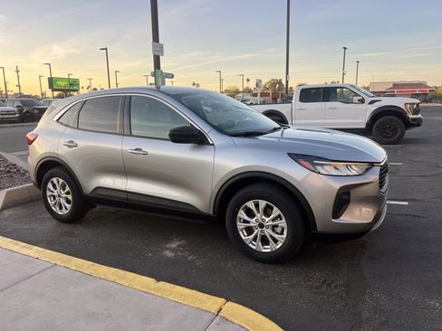 Certified 2024 Ford Escape Active w/ Tech Pack #1 image 3