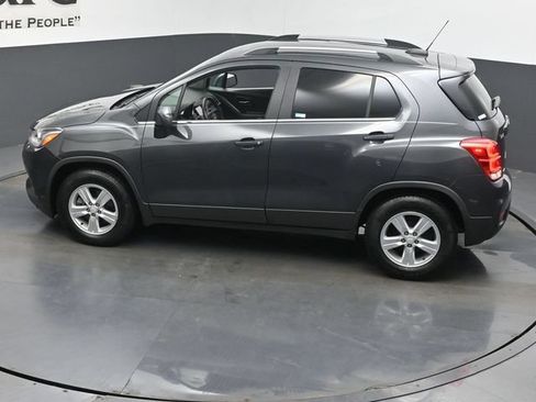 Used 2017 Chevrolet Trax LT FWD image 43